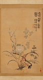 《春风香国图》轴，清，汪士慎绘，纸本，设色，纵95cm，横60.2cm。
　　画幅右上款识：“春风香国。青衫书屋，士慎。庚申仲春。”下钤“汪士慎印”、“汪近人”印，迎首钤“富谿”印。
　　“庚申”为清乾隆五年（1740年），汪士慎时年55岁。
　　右下角鉴藏印钤“李一氓五十后所得”、“无所住斋”、“清净”印。
　　图中画梅、兰、竹、白牡丹四物。位“四君子”之列的梅、兰、竹是文人画中常见的题材，用以象征文人雅士的高洁品格，而牡丹则往往在宫廷绘画中出现，具有富丽华贵的贵族趣味。将两者集于一幅画面之中，这不能不