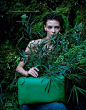 绿色丛林中的精灵！爱马仕 (Hermes) 2014春夏女装广告大片：模特Yumi Lambert与Diana Moldovan演绎