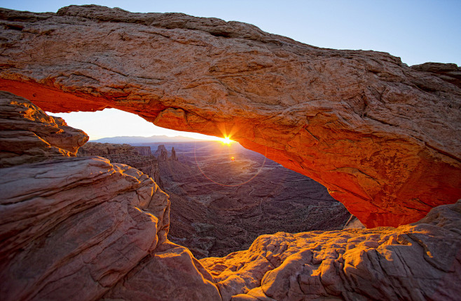 Mesa Arch, Canyonlan...
