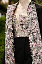 Christian Dior Couture Spring 2013 细节 关注时尚 关注搭配 关注@MZ教你完美搭配 #街拍# #时尚# #潮人# #欧美#