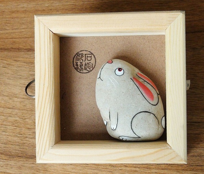 原创手绘石头 石趣部落 创意礼物 兔子望...