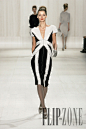 Elie Saab Fall-winter 2009-2010 - Ready-to-Wear :  Elie Saab – 53 photos - the complete collection