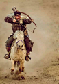 Mongolian archer performance.: 