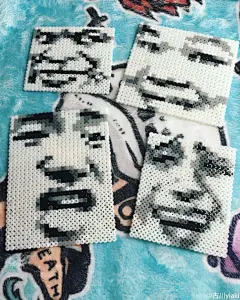 #拼拼豆豆# 表情包系列。拍照的时候一个劲的给我在人脸识别2333有生之年要开一个拼豆店，店名都想好了，就叫爱拼才会赢