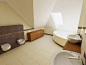 现代小卫生间洗手间瓷砖效果图