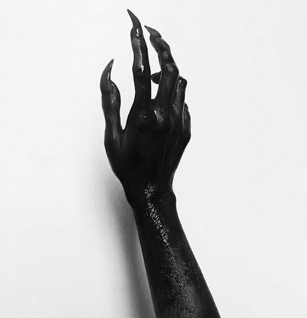 黑色手爪参考 #绘画... - @原画人...