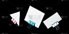 特写,分离着色,黑色背景,空的,白色,平衡折角灯,名片,办公用品,曲别针,人造的