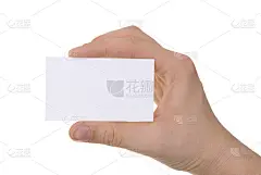 手里拿着空白的名片