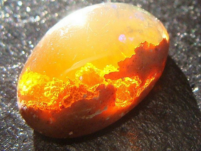 Fire Opal / Mexico
