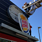 美国快餐大亨Burger King更名Fries King启用新LOGO_西安荣智品牌设计|西安VI设计|西安画册设计|西安LOGO设计|西安标识设计制作|西安导视设计制作|西安地产标识设计制作