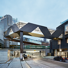 DannieLee采集到bridge-public space