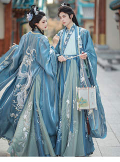 是兄非基采集到男女搭配