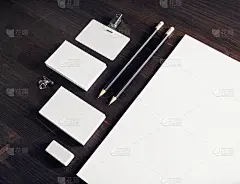空白的文具组