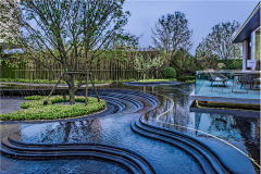 自横采集到大区入口对景