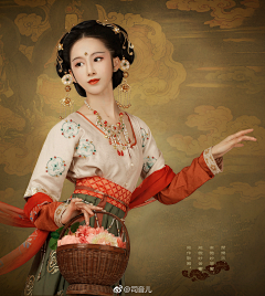 约绘芬芳采集到古装汉服