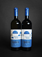 aplos wine : Packaging design for Greek wine, aplos. ‘Aplos’ means ‘simple’ in Greek.To create the graphic, I use the scenery of Santorini in Greece. Since the architectures in this area are very distinctive compared with other cities, consumers can recog