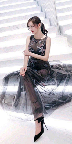 周妍希200207