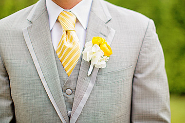 明媚亮丽的黄色婚礼灵感图片 : 黄色色调...