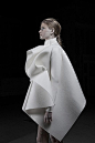 Sculptural Fashion - wearable art; voluminous shapes and hanky hem // Anja Dragan衣摆设计 下摆设计 服饰细节 成衣细节