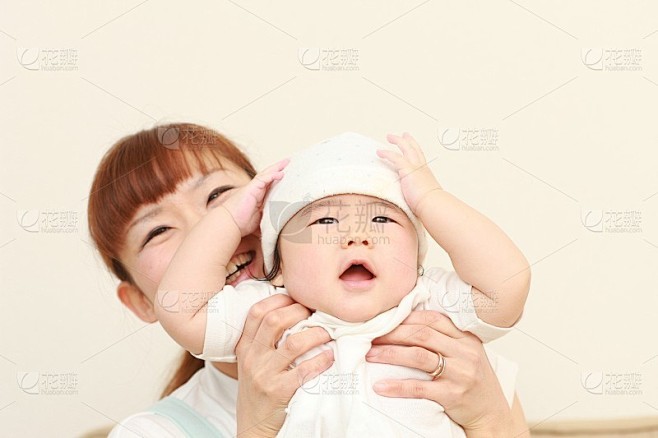 日本妈妈和她的孩子