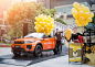 像极光一样，耀目前行 | 路虎揽胜极光为你点亮城市生活 Activates City Life #BE EVOQUE # : # BE EVOQUE #Activates Your City Life ▲ Video 点击观赏 耀目时刻 历时4个月，跨越3个城市，时尚SUV路虎揽胜极光Evoque携8个品牌活动点亮城市潮流地标，演绎极光所倡导的全新生活方式，为都市时尚青年带来别具一格