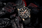 TAG Heuer lance trois nouvelles montres Carrera carbone : TAG Heuer lance trois nouvelles montres Carrera carbone dans des boîtiers de 43 ou 45 mm, habillées de bracelet en caoutchouc et animées par le calibre TAG Heuer Calibre Heuer 02 ou TAG Heuer Calib