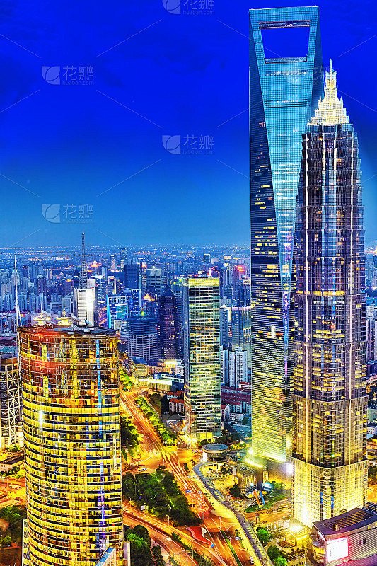 夜景摩天大楼，城市建筑，浦东，中国上海