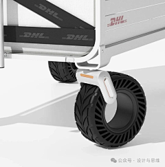 设计师沈旭采集到【细节控】 轮子 / 轮毂