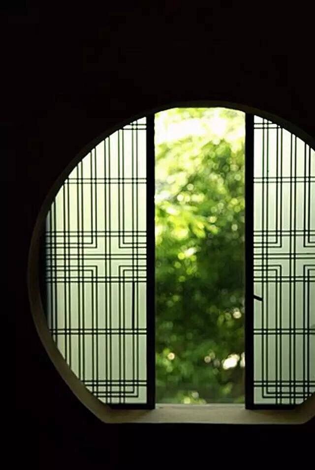 缱绻三生同君老，青丝白发伴夕朝，忘断浮华...