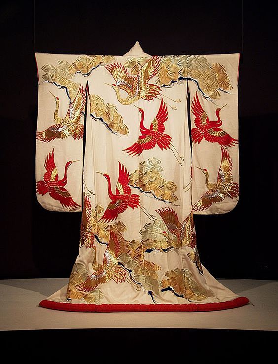 Furisode of ivory si...