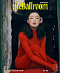 倪妮超话 theBallroom 1月/2月刊，「流逝的时间 The Power of Symbols」封面大片，红裙卷发造型，复古光影格调，氤氲着美人风情。摄影: 于聪

#倪妮复古卷发大片# ☕️
ps：喵总硬照总是出挑的~ ​​​​