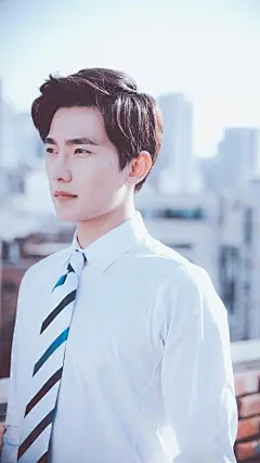 杨洋 肖奈 微微一笑很倾城 手机壁纸
高清原图关注微博：童话壁纸王国