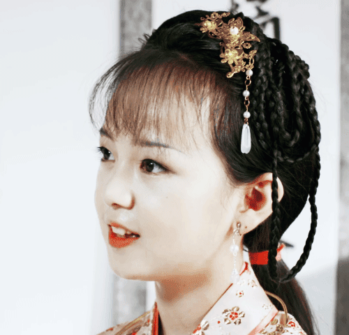 小戏骨红楼梦钟宝儿薛宝钗来源微博是大栗