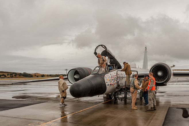 NASA's_WB-57F_Canber...