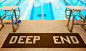 户外,水,深的,温哥华,游泳池_147474865_Diving platforms at deep end of pool_创意图片_Getty Images China