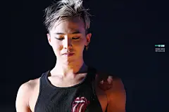 #权志龙##BIGBANG# 
高清无水印电脑壁纸
you like？
