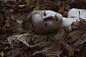 意大利年轻女摄影师Marta Bevacqua擅长拍摄带有浓烈情绪且故事性十足的人像作品。虽然年轻，她却有长达7年的职业摄影经历，她作品的灵感大都来自于书籍，然后再用摄影去阐释她心中的那个世界。