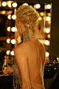【 Dior真我香水】中最诱人的那朵“背影” ，从发髻曼妙蜿蜒至背脊~#Charlize Theron#