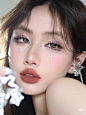 其中包括图片：
