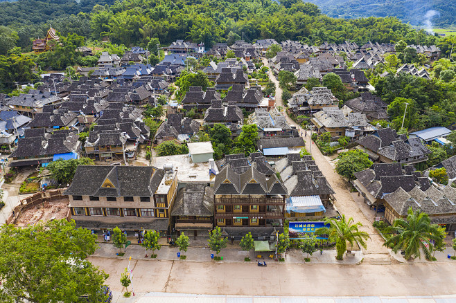 傣族村寨.jpeg (1500×999)
