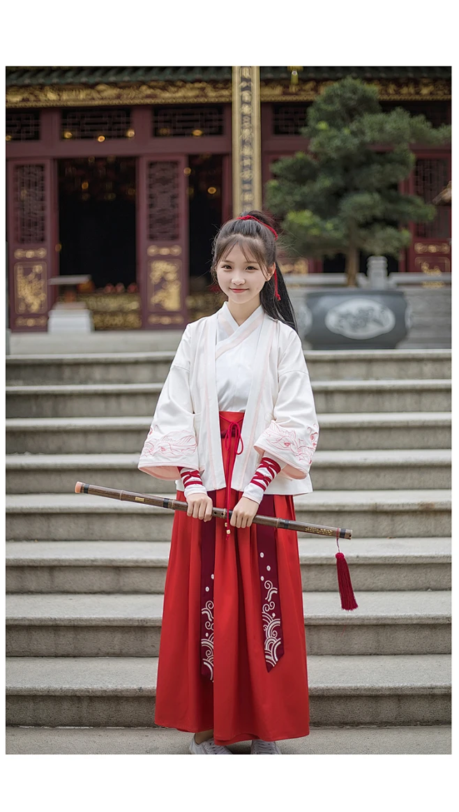 鹿韵记改良汉服女白色金鱼刺绣对襟褙子秋冬厚款汉元素外套中国风-淘宝网-花瓣网