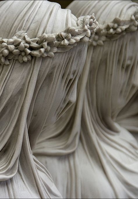 雕塑中关于薄纱的表现 ​​​​