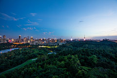 山里来的帅哥采集到稳妥先生（城市背景、元素）