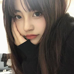 听他唱情歌采集到fluoxetine（女生头像）