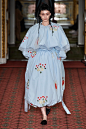 Simone Rocha Fall 2020 Ready-to-Wear Fashion Show : The complete Simone Rocha Fall 2020 Ready-to-Wear fashion show now on Vogue Runway.