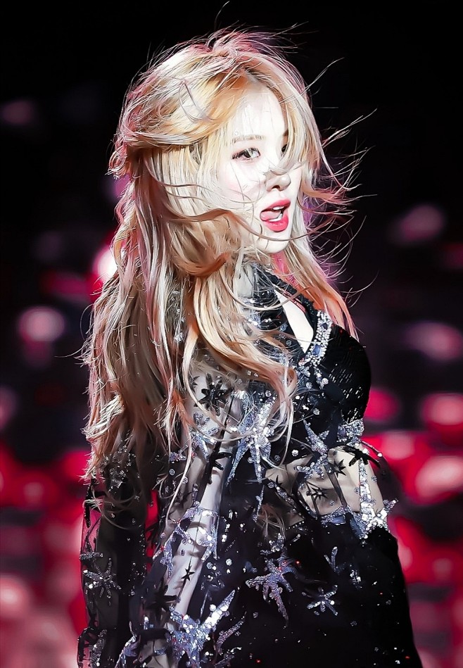 朴彩英科切拉rose