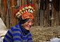 毛儿盖藏族妇女的头饰