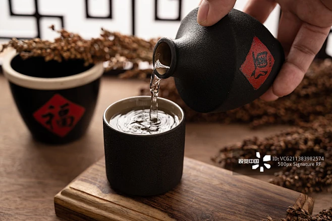中国传统酒文化白酒倒酒喝酒图片素材-花瓣网