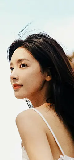 壁纸 | 你被安稳地爱着，应该有做任何事的勇气