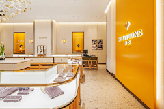 恒臣珠宝采集到大连恒臣珠宝店面展示(恒隆广场+百年城)